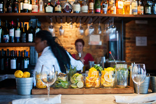 Intimate cocktail bars in Washington