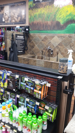 Pet Store «Pet Valu», reviews and photos, 385 N Central Ave, Hartsdale, NY 10530, USA