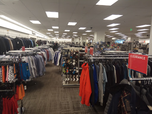 Department Store «Nordstrom Rack Downtown DC», reviews and photos, 1800 L St NW, Washington, DC 20036, USA