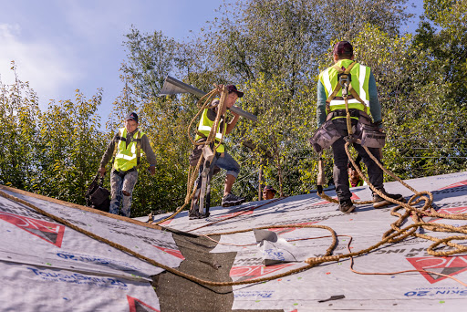 Roofing Contractor «AIC Roofing & Construction Inc», reviews and photos, 412 Spring St, Lexington, KY 40508, USA