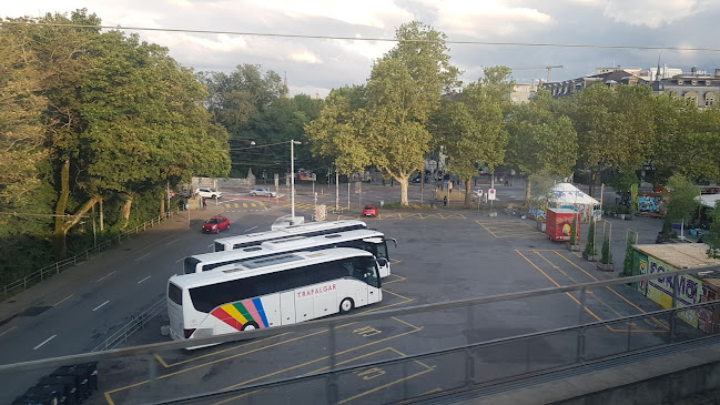 Kommentare und Rezensionen über Busparkplatz Schützenmatte