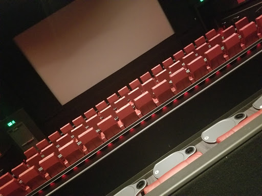 Movie Theater «Bow Tie Cinemas Marquis 16 & BTX Theater», reviews and photos, 100 Quarry Rd, Trumbull, CT 06611, USA