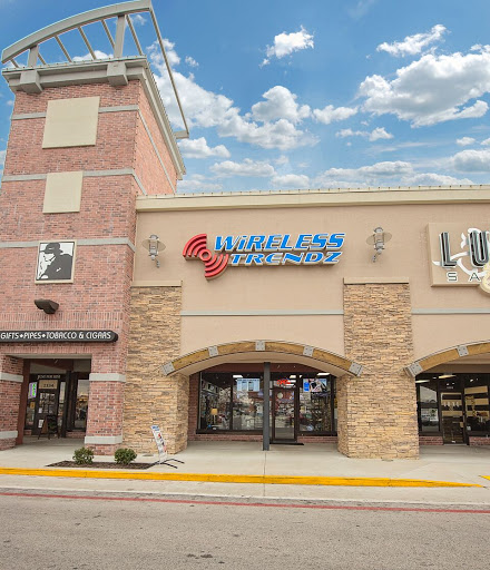 Cell Phone Store «Wireless Trendz - South Springfield», reviews and photos, 1330 E Battlefield Rd, Springfield, MO 65804, USA