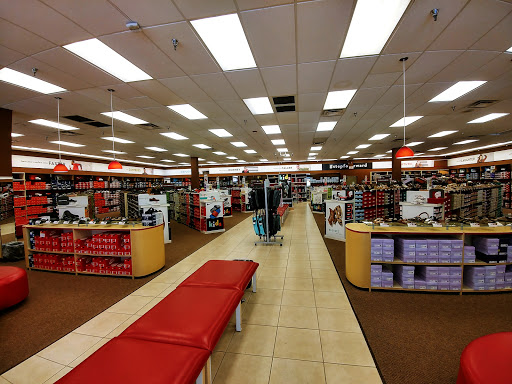 Outlet Mall «Tanger Outlet Hilton Head», reviews and photos, 1414 Fording Island Rd, Bluffton, SC 29910, USA