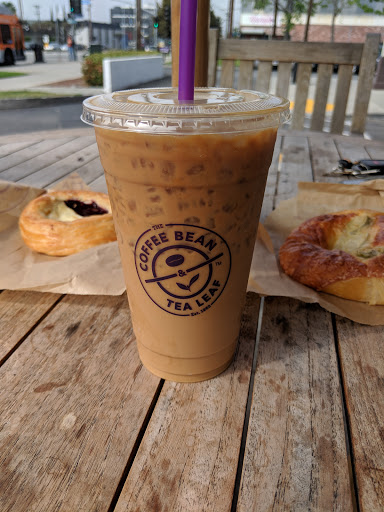 The Coffee Bean & Tea Leaf image