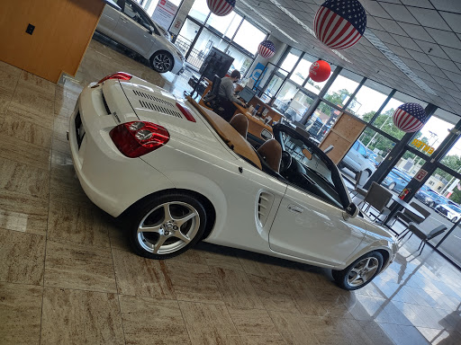 Toyota Dealer «Stephen Toyota», reviews and photos, 1069 Farmington Ave, Bristol, CT 06010, USA