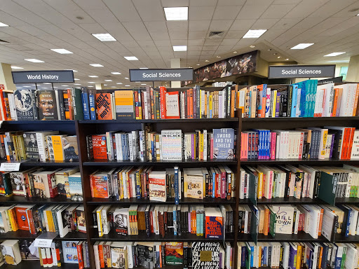 Book Store «Barnes & Noble», reviews and photos, 5959 Triangle Town Blvd, Raleigh, NC 27616, USA