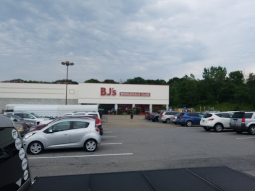 BJ’s Wholesale Club, 1404 U.S. 9, Wappingers Falls, NY 12590, USA, 