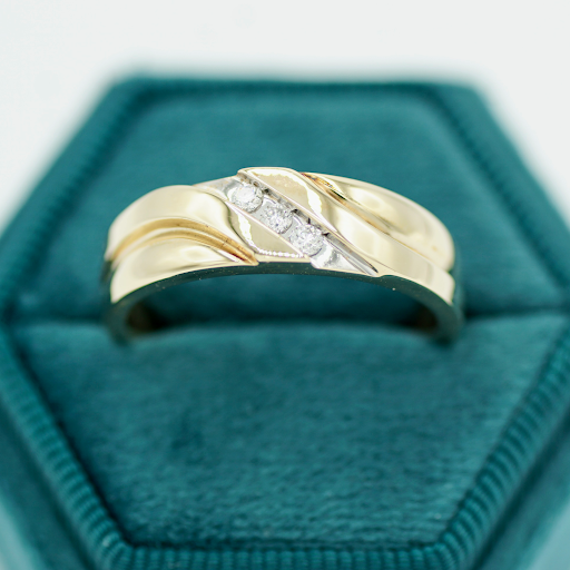 Pawn Shop «Virginia Beach Pawn and Jewelry», reviews and photos, 829 Lynnhaven Pkwy #111, Virginia Beach, VA 23452, USA