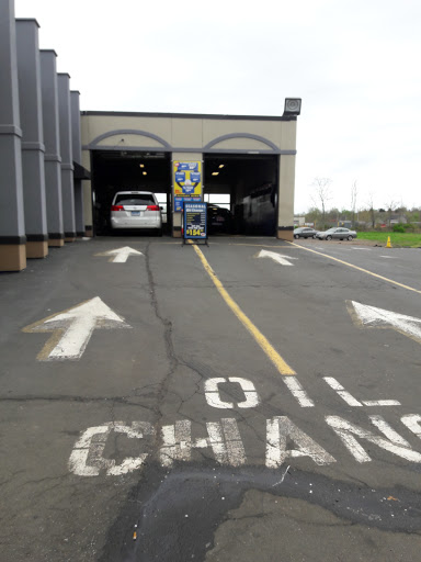 Car Wash «Splash Car Wash and Oil Change», reviews and photos, 2 Boston Post Rd, West Haven, CT 06516, USA
