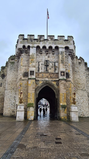 Bargate