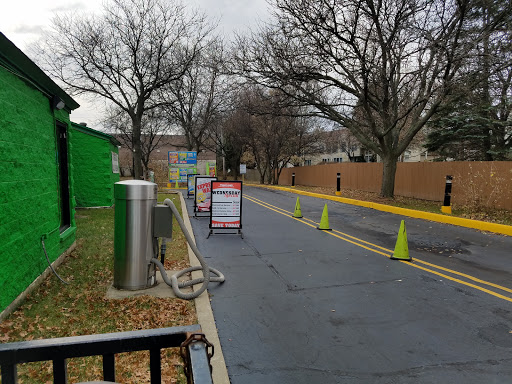 Car Wash «Three Oaks Car Wash & Detail Center», reviews and photos, 985 W Wise Rd, Schaumburg, IL 60193, USA