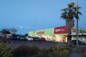 Countdown Mangere Mall image