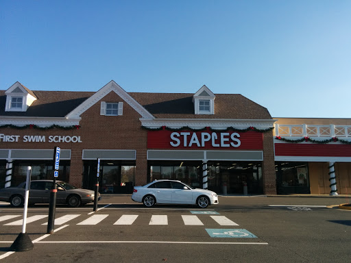 Office Supply Store «Staples», reviews and photos, 1104 W Broad St, Falls Church, VA 22046, USA
