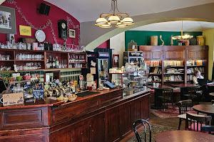 Kavárna a knihkupectví Blatouch image