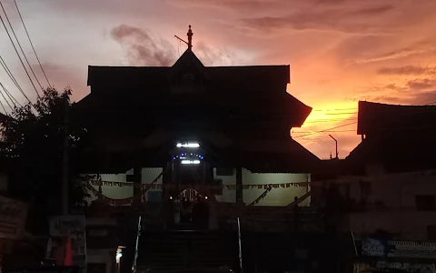 Aranmula Parthasarathy Temple image