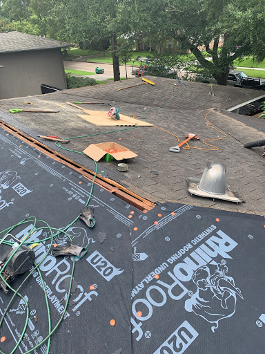 Roofing Contractor «Monarch Roofing», reviews and photos, 1010 Oxford St, Houston, TX 77008, USA