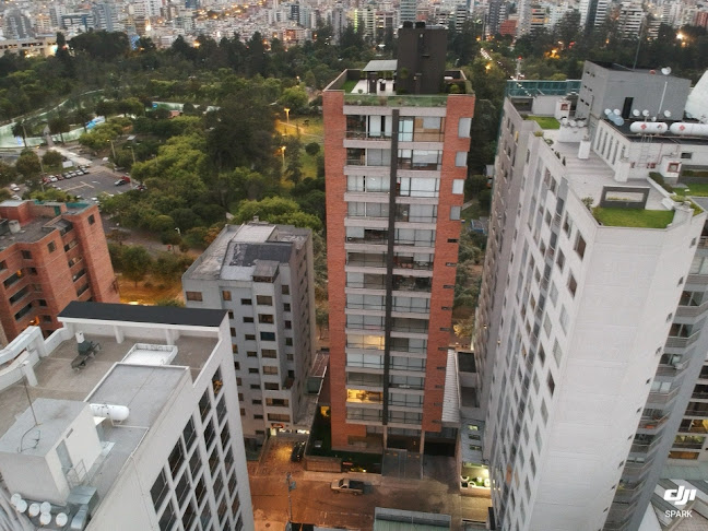 edificio Ontario RFS constructora - Quito