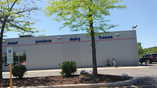 Grocery Store «Save-A-Lot», reviews and photos, 794 S Main St, Fond du Lac, WI 54935, USA