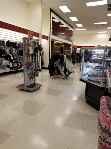 Department Store «T.J. Maxx and HomeGoods», reviews and photos, 9344 WI-16, Onalaska, WI 54650, USA