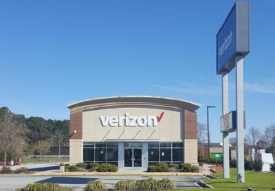 Cell Phone Store «Verizon», reviews and photos, 2411 David H McLeod Blvd, Florence, SC 29501, USA