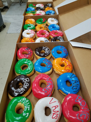 Donut Shop «Ferguson Donut Shop», reviews and photos, 8537 Ferguson Rd, Dallas, TX 75228, USA