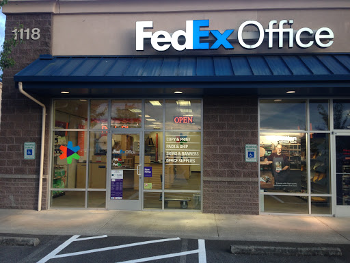 Print Shop «FedEx Office Print & Ship Center», reviews and photos, 1118 Outlet Collection Way #107, Auburn, WA 98001, USA