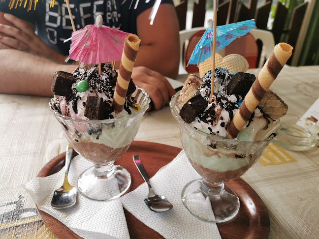 Fagylaltkert - Fagylaltozó