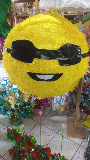 Party Store «Eventos Magicos And Piñatas», reviews and photos, 514 N Main St, Duncanville, TX 75116, USA