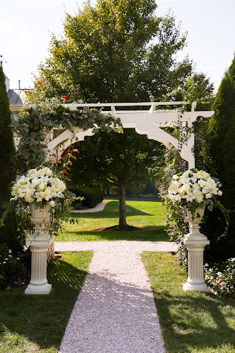 Florist «Flower Shop/Koons Florist», reviews and photos, 46 Prince St, Littlestown, PA 17340, USA