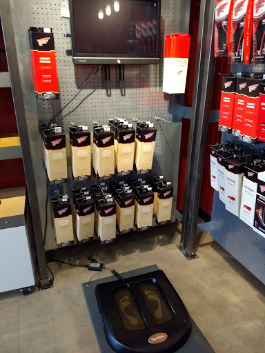 Shopping Mall «Tuskatella Shopping Center», reviews and photos, 1344 N Tustin St, Orange, CA 92867, USA