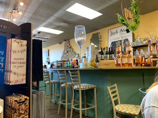 Wine Store «Little Birdie Wine Nest», reviews and photos, 6060 Broadview Rd, Parma, OH 44134, USA