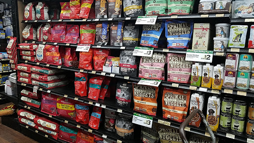 Pet Supply Store «Pet Valu», reviews and photos, 940 Bay Ridge Rd, Annapolis, MD 21403, USA