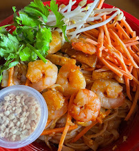 Plats et boissons du Restaurant thaï Food Truck Chana Thai à Paray-Vieille-Poste - n°3