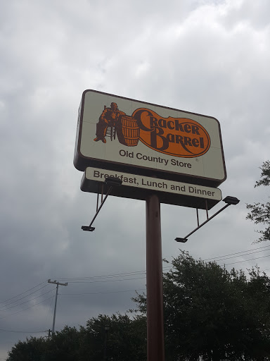 American Restaurant «Cracker Barrel Old Country Store», reviews and photos, 550 Co Rd 117, Buda, TX 78610, USA