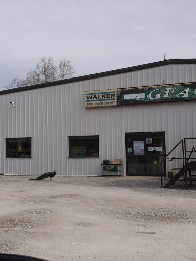 Truck Repair Shop «Greens Fork Truck and Tire Repair», reviews and photos, 2441 N Centerville Rd, Centerville, IN 47330, USA