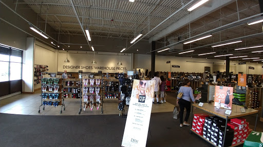 Shoe Store «DSW Designer Shoe Warehouse», reviews and photos, 6971 Grand Ave, Gurnee, IL 60031, USA