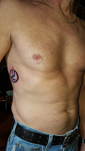 Tattoo Shop «Lark Tattoo», reviews and photos, 1610 Old Country Rd, Westbury, NY 11590, USA