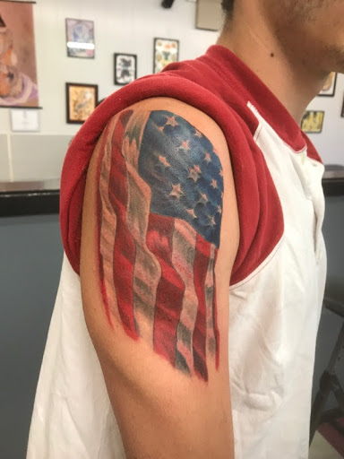 Tattoo Shop «Pins and Needles Tattoo & Body Piercing Studio», reviews and photos, 984 N Main St, Brockton, MA 02301, USA