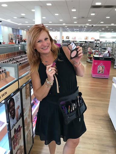 Hair Salon «Ulta Beauty», reviews and photos, 7757 N MacArthur Blvd, Irving, TX 75063, USA