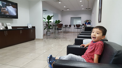 Car Dealer «Lauderdale INFINITI», reviews and photos, 900 E Sunrise Blvd, Fort Lauderdale, FL 33304, USA
