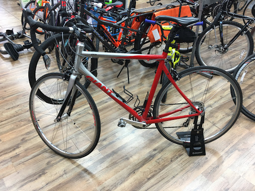 Bicycle Store «Middletown Cycling & Fitness», reviews and photos, 11519 Shelbyville Rd, Louisville, KY 40243, USA