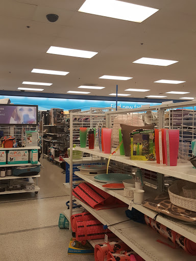 Clothing Store «Ross Dress for Less», reviews and photos, 7884 Van Nuys Blvd, Van Nuys, CA 91402, USA