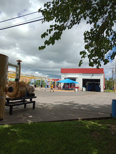 Car Wash «MainLand Car Wash & Oil Lube Center», reviews and photos, 3120 Palmer Hwy, Texas City, TX 77590, USA