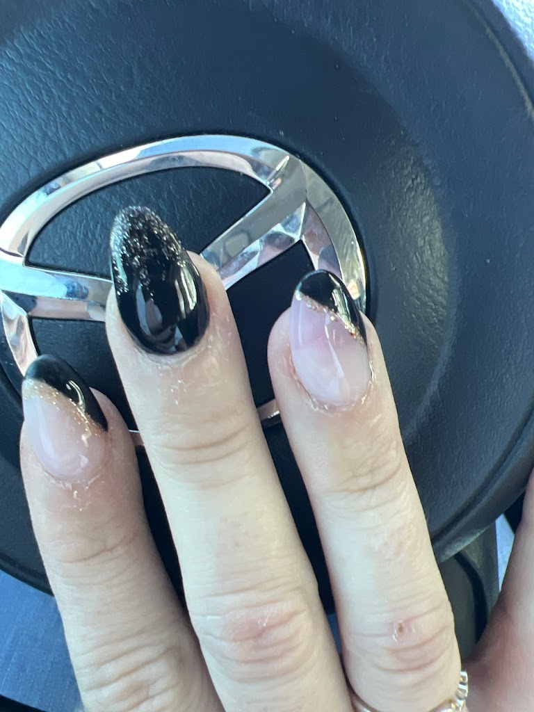 Oasis Nails & Day Spa 18944