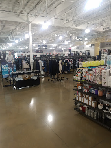 Department Store «Saks OFF 5TH», reviews and photos, 1650 Premium Outlet Blvd #1600, Aurora, IL 60502, USA