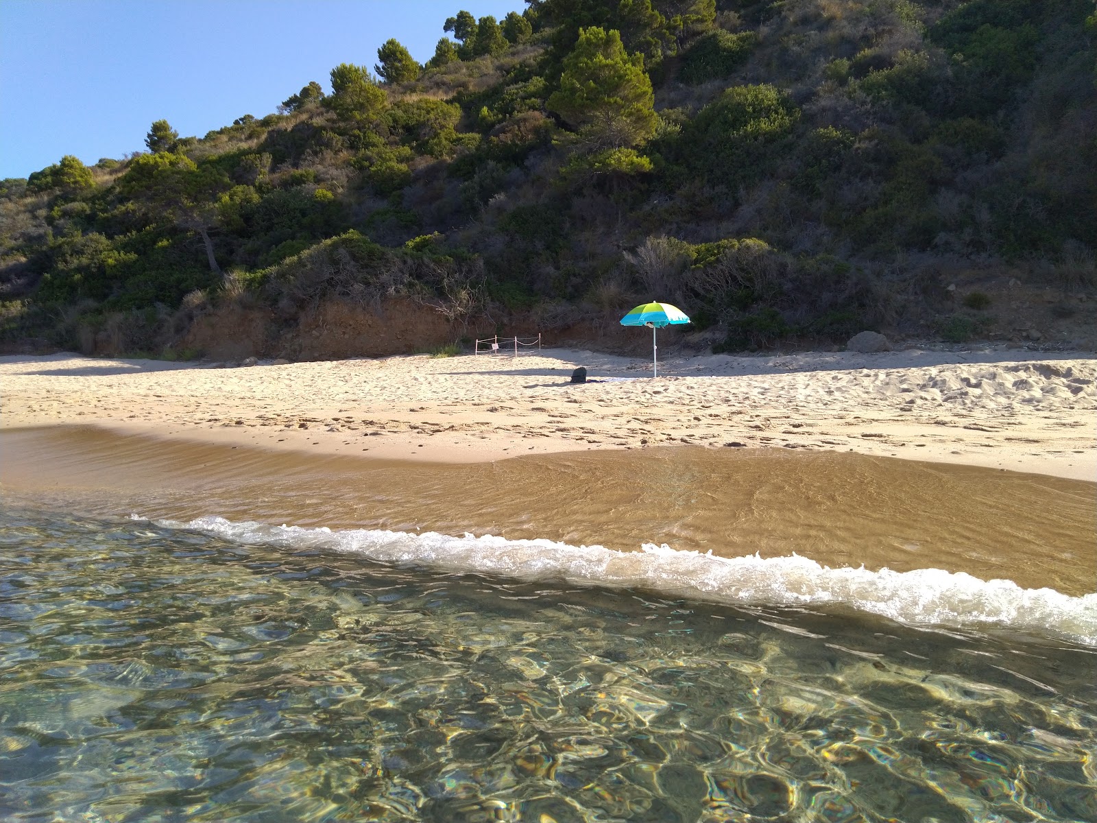 Photo of Spiaggia di Baia Arena located in natural area