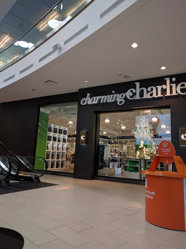 Shopping Mall «The Shops at Nanuet», reviews and photos, 5101 Fashion Dr, Nanuet, NY 10954, USA