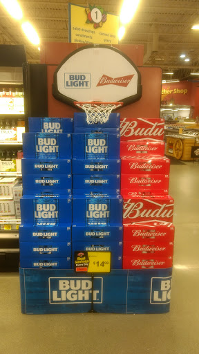 Grocery Store «Hannaford Supermarket», reviews and photos, 7 Hannaford Dr, Westbrook, ME 04092, USA