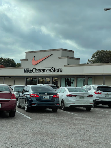 Clothing Store «Nike Clearance Store», reviews and photos, 4099 S Plaza Dr, Memphis, TN 38116, USA